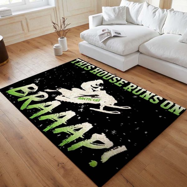 Dieses Haus läuft auf Arctic Cat Teppich