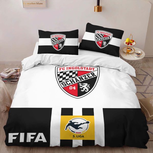 FC Ingolstadt 04 with black and white background Kinderbettwäsche - Bettwäsche